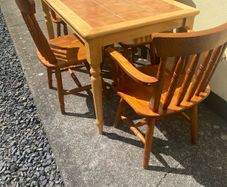 kitchen table and chairs