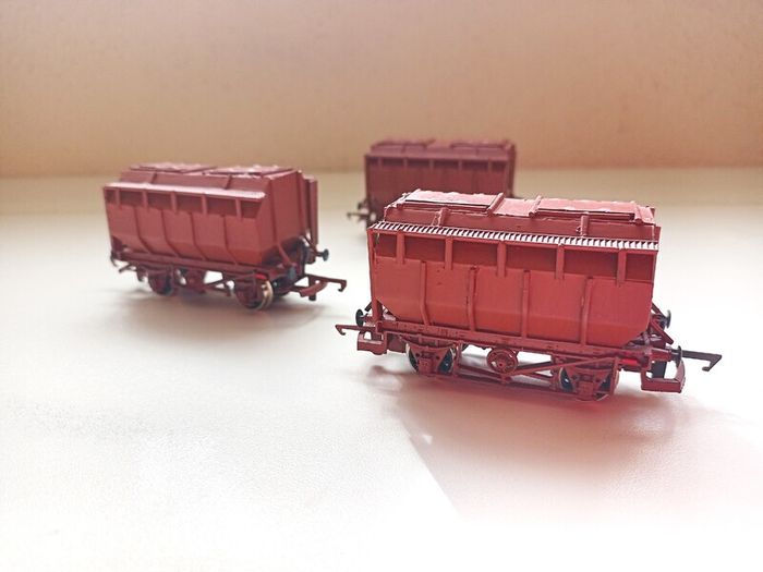 Model  Railway Magnesite Ore Wagons
