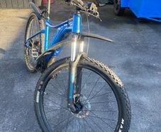Giant Fathom e-bike