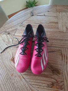Adidas size 10.5 uk football boots