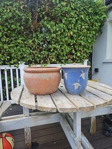 Set of flowerpots