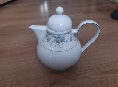 ONEIDA Heiress China teapot