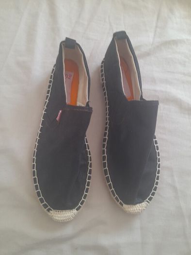 Unisex  new  superdry black Tom's
