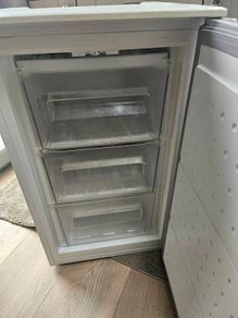 Freezer under counter