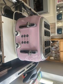 Pink Salter 4 slice toaster