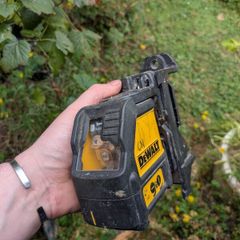 DeWalt self leveling Laser