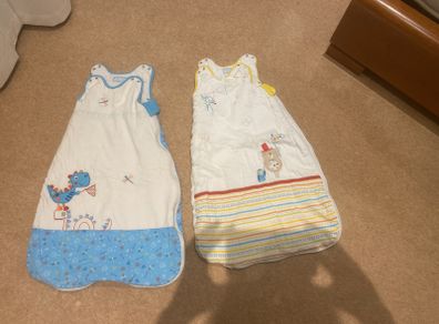 2 grobags grow bags sleepsuits