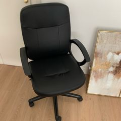 Office chair or gaming chair