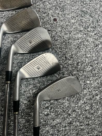 Mizuno Axis PCS (5 - SW)