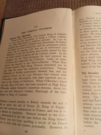 Rare Find A Basic History of Ireland. From the Earliest Times to 1922. M. Breathnach. Vintage.