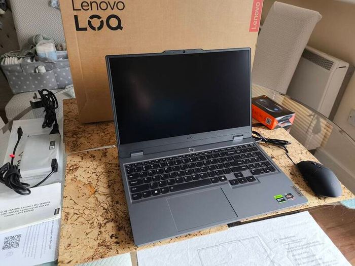 Gaming Laptop Lenovo Loq Ryzen 5 7235HS 4/8 RTX3050 6gb 95w 16gb Ddr5 512GB Nvme 144hz Win11 Rgb