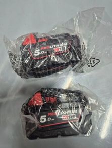 Milwaukee M18B5 5.0Ah Batteries x2