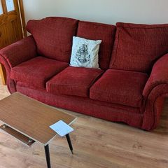 3 seater couch & coffee table