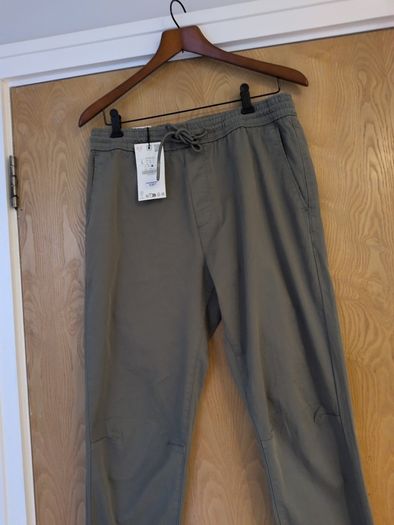 Zara Jade Green Jogger Fit Trousers.   S. L. -16.   B.N.W.T.