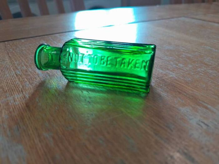 Antique Miniature Green Glass Poison Bottle. Victorian 1/2 oz Size (70mm) NOT TO BE TAKEN.