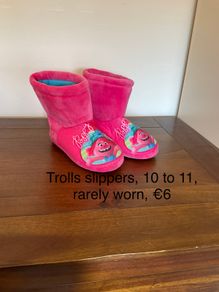 Trolls slippers size 10 to 12