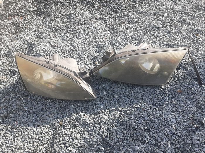 Ford Mondeo Headlights