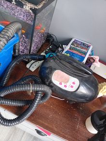 Spray tan machine