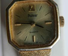 Pulsar Quartz Classic Women's Gold Tone Watch 19mm Y481-5130 New Batt