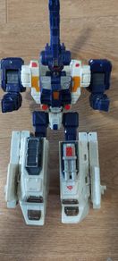 Transformer / toy Red Alert