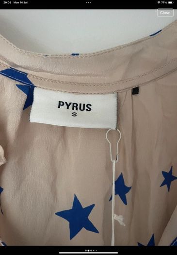 top bnwt 100% silk peplum top Pyrus brand cream with blue star pattern small