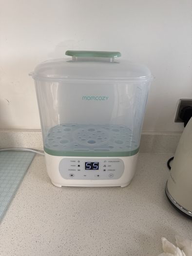 Momcozy 8-in-1 Electric Steam Bottle Steriliser and Dryer up to 8 Bottles