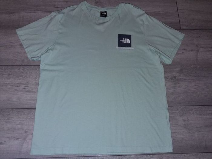 Unisex The North Face Never Stop Exploring T-Shirt - Size - Large - RRP - 50.00