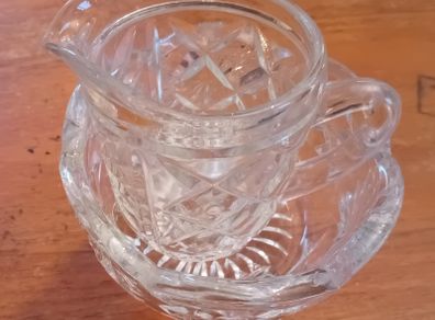 Vintage glass jug & bowl