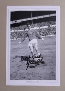 Leeds United legend autograph JOHN GILES