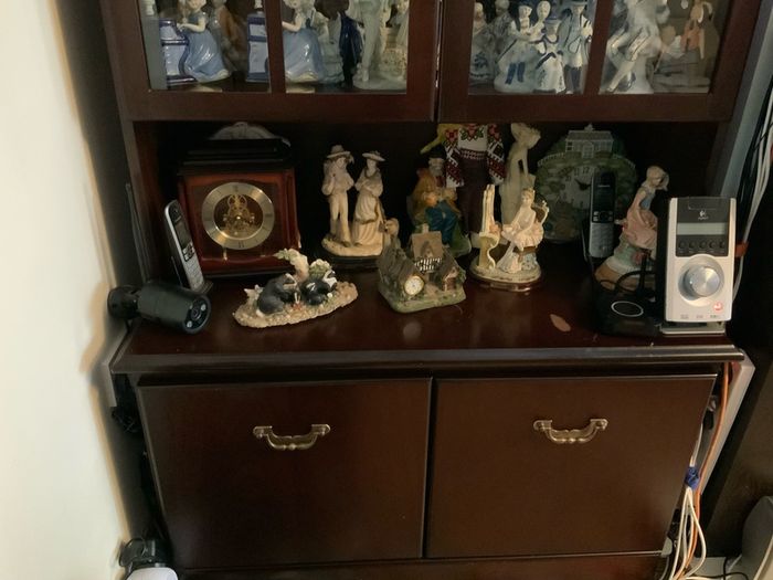 Clock, figures, Display Cabinet