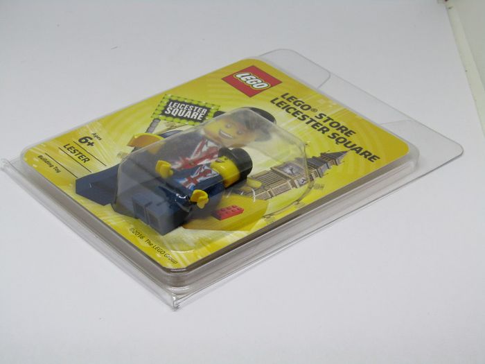 Lego Lester Minifigure London Leicester Square Limited Edition Exclusive Unnumbered Employee Version Very Rare This is Not Marked With Assigned Number As You Will See In The Pictures