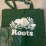 Canada roots shopping bags Image 3