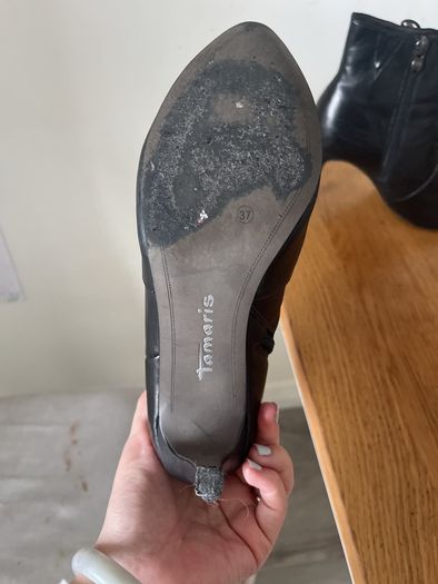 Tamaris woman leather shoes