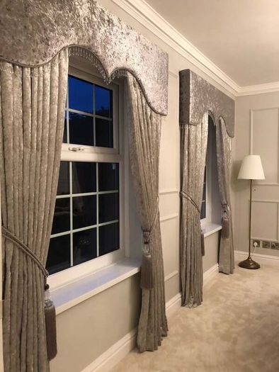 curtain  phelmet box