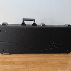 Fender Deluxe Molded Strat-Tele Hard Case