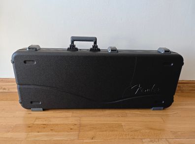 Fender Deluxe Molded Strat-Tele Hard Case