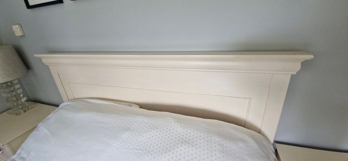 Double Bed Frame & 2 bedside lockers