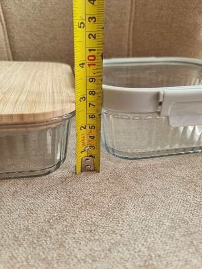 Ribbed glass containers