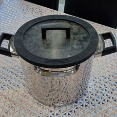 kitchen pot