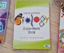 Biology Experiment book Edco