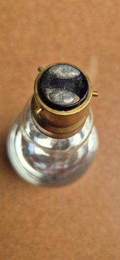 Light Bulbs.... Bayonet with 3 locking pins