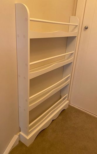 Children's book shelf