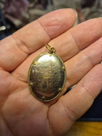 Antique Photo Locket with Engravement. WW1 Militaria