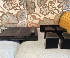 Sony TA-VE150 5.1 Amplifier, remote and 5 Pioneer Speakers
