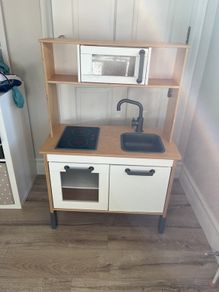 Play Kitchen