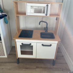 Play Kitchen