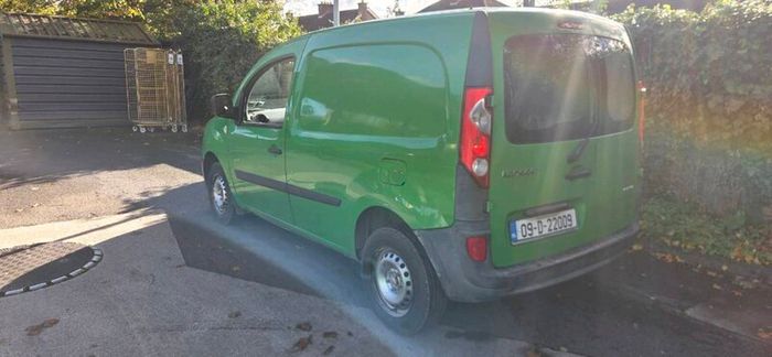 2009 Renault kangoo(Just passed DOE)