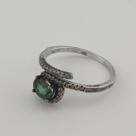 Vintage 925 Sterling Silver Green Tourmaline Ring Natural Gemstone Elegant Handmade Jewelry