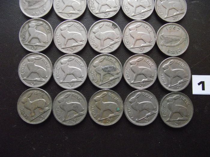 30 Irish 3 pence coins (1942-1968)