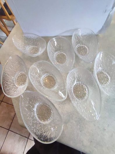 2 Set of Four Vintage Italian Rayware Retro Avocado Dishes